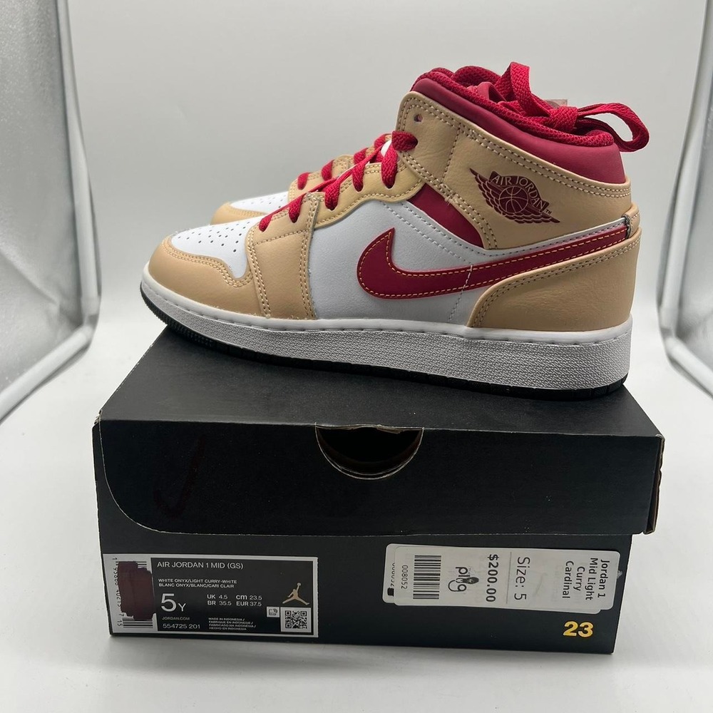 Jordan 1 Mid "Curry" size 5Y/6.5w
